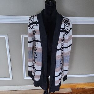 Belldini Black and Tan Geometric Cardigan Size Medium
